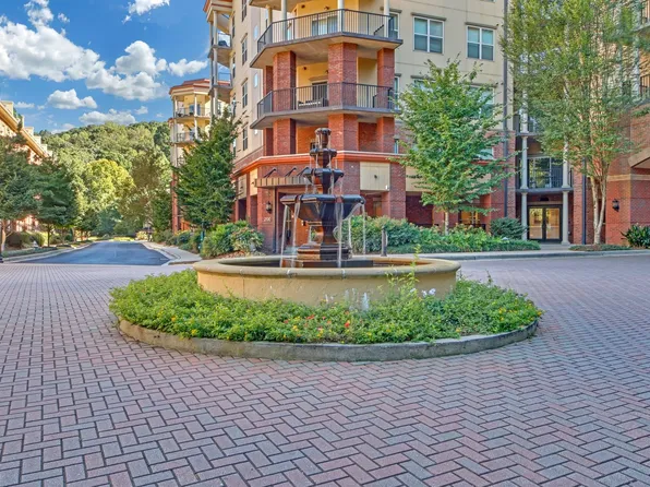 200 River Vista Dr, Sandy Springs, GA