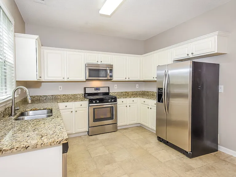 3740 Ridgefair Dr — Photo 9