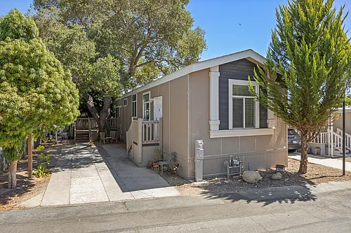 25 Burnham Rd #36 Photo 1