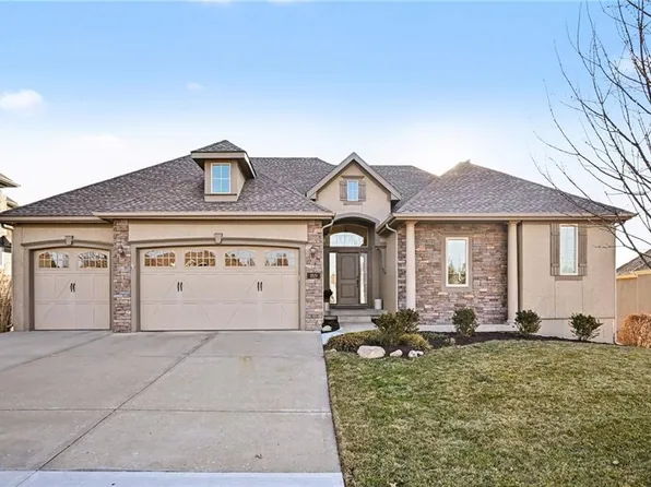 1819 NE 102nd Ter, Kansas City, MO 64155