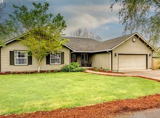 240 SW 7th St, Dundee, OR 97115