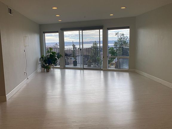 3rd image of 2568 Albatross St