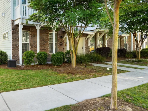 137 Rowans Creek Dr, Charleston, SC 29492