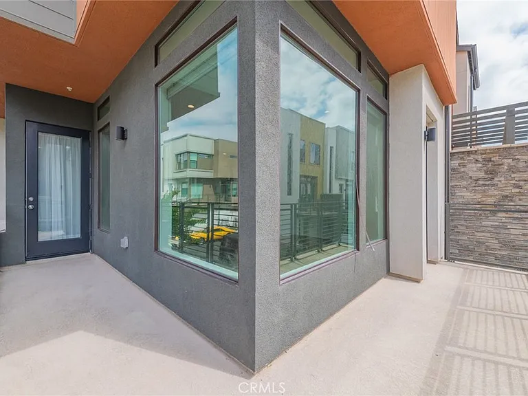 142 Sawbuck — Photo 19