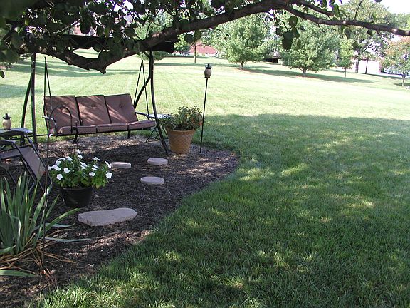 2nd image of 6228 Hedgerow Dr