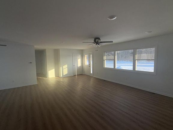 4th image of 3151 Frankford Rd