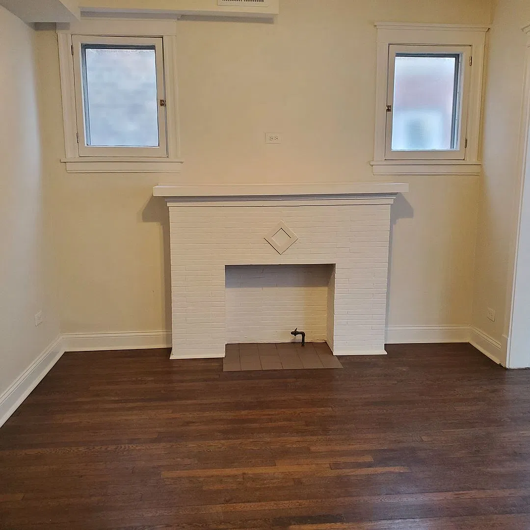 W. Augusta — Photo 2