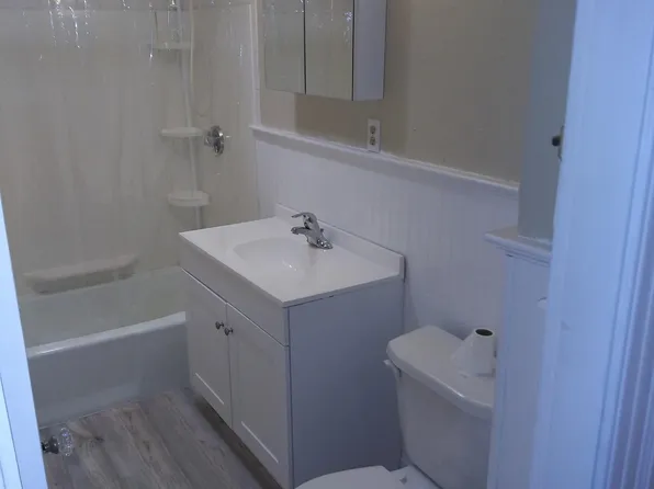 12 Wade St #1, Worcester, MA 01610
