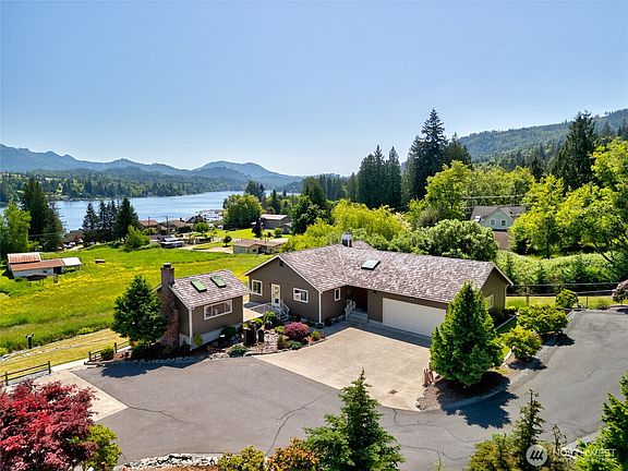 2nd image of 17441 Lake Terrace Place