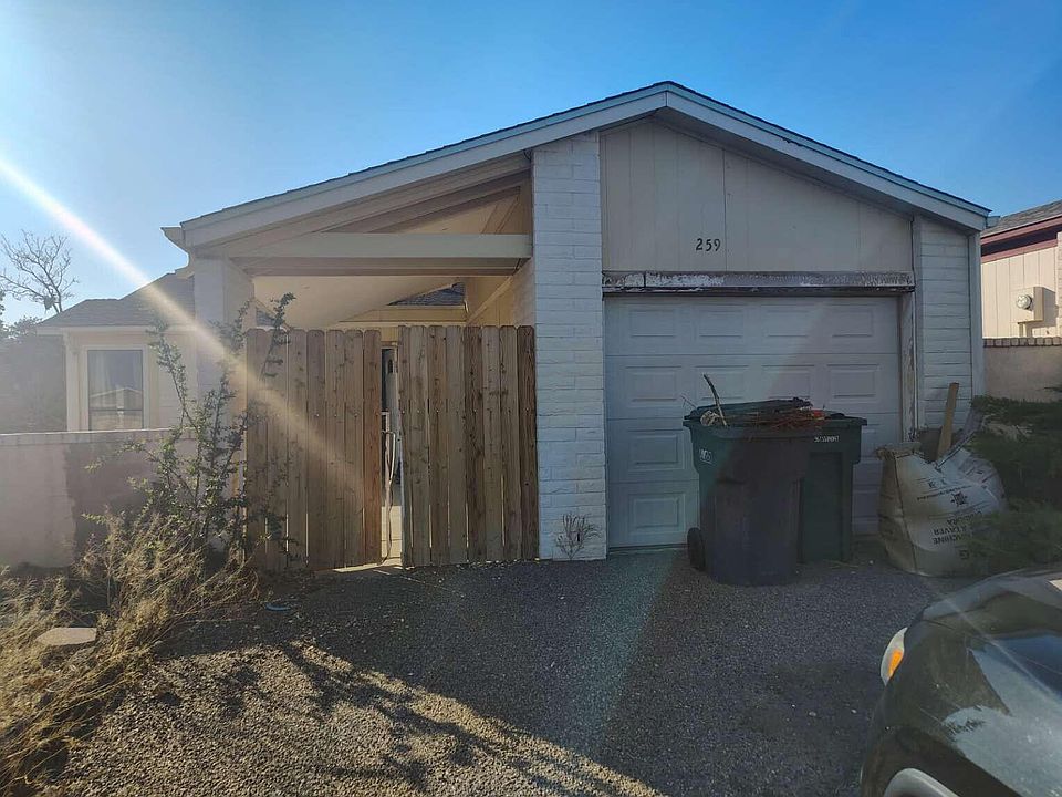 1st image of 259 Pearl Dr NE