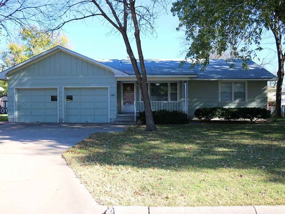 1st image of 2600 Rosewood Ave