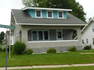 1411 11th Ave, Belle Plaine, IA 52208