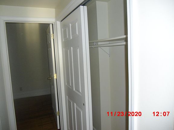4th image of 419 Dayton Ave Unit 1