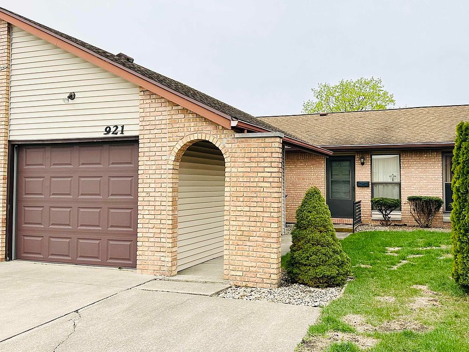 921 Berkley Cir, Mishawaka, IN 46544 Zillow