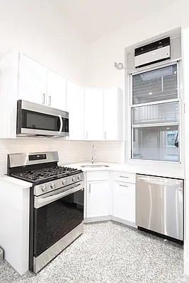 Rented by True Lofts New York LLC | media 15