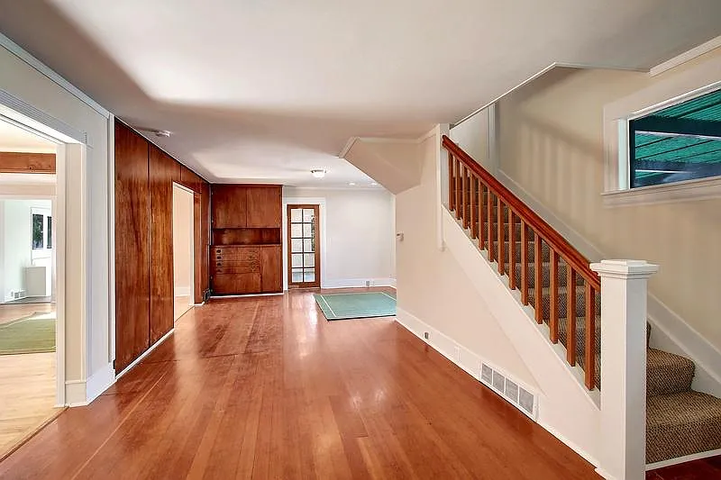 Family room - 3651 Ashworth Ave N #FRONT