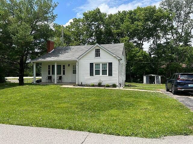 2nd image of 105 Cavern Dr