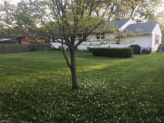 5th image of 6175 Meadowbrook Dr