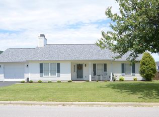 2505 Barnaget Dr, Roanoke, VA 24012