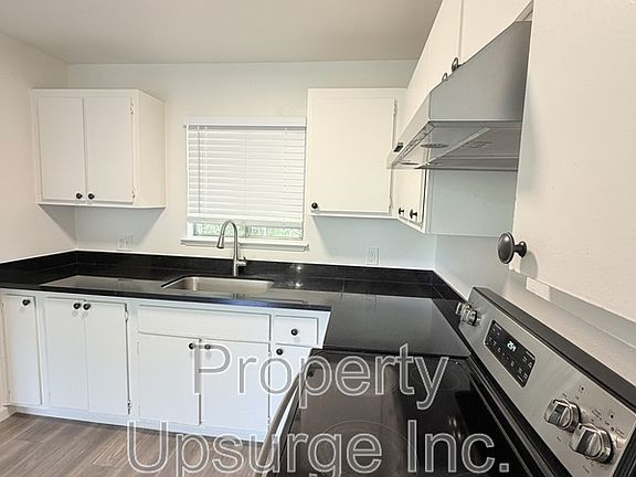 2nd image of 5968 Park Ave APT 4
