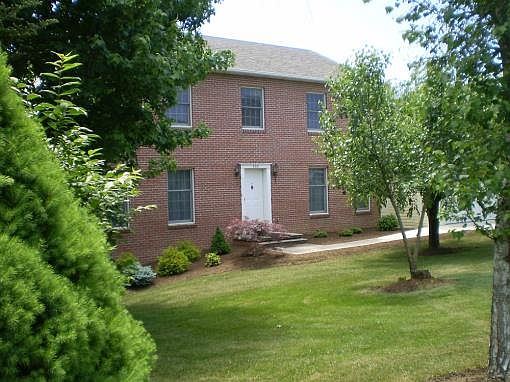1st image of 555 Wytheview Dr