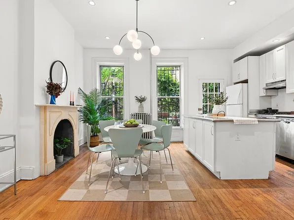 17 Prospect Pl, Brooklyn, NY 11217