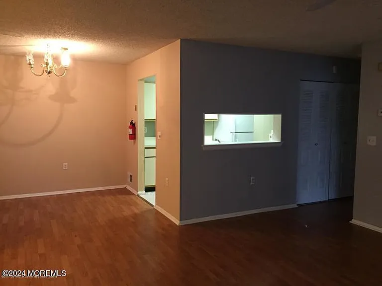 106 Daffodil Dr — Photo 9