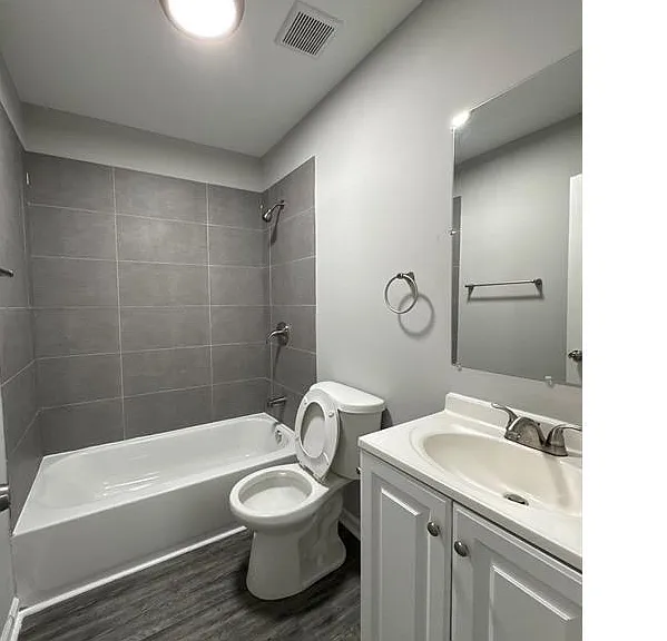 500 N Edgewood St — Photo 8