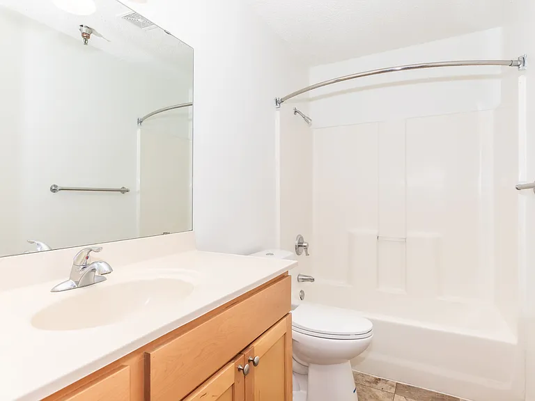 931 41st St NW #101 — Photo 9