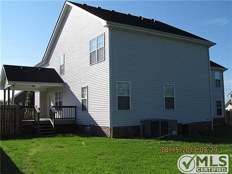 5th image of 693 Fallbrook Ln