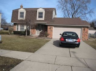 16318 Richfield St, Livonia, MI 48154