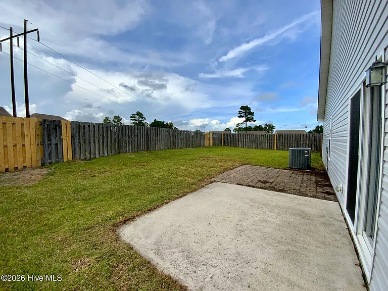 329 Rose Bud Ln — Photo 20