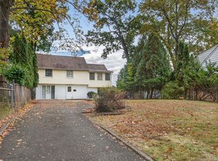 5 Interstate St, Suffern, NY 10901