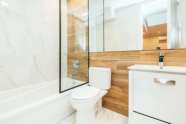 Rented by Nooklyn NYC LLC | media 46