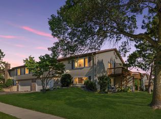 10347 Balsam Ln, Eden Prairie, MN 55347