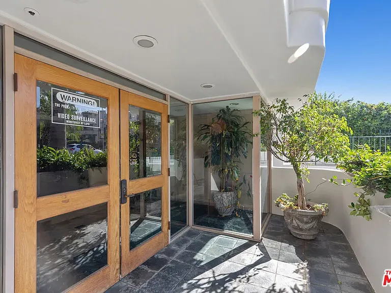 11690 Montana Ave #103 — Photo 19