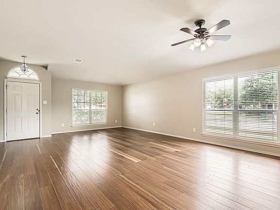 5th image of 17117 Zola Ln