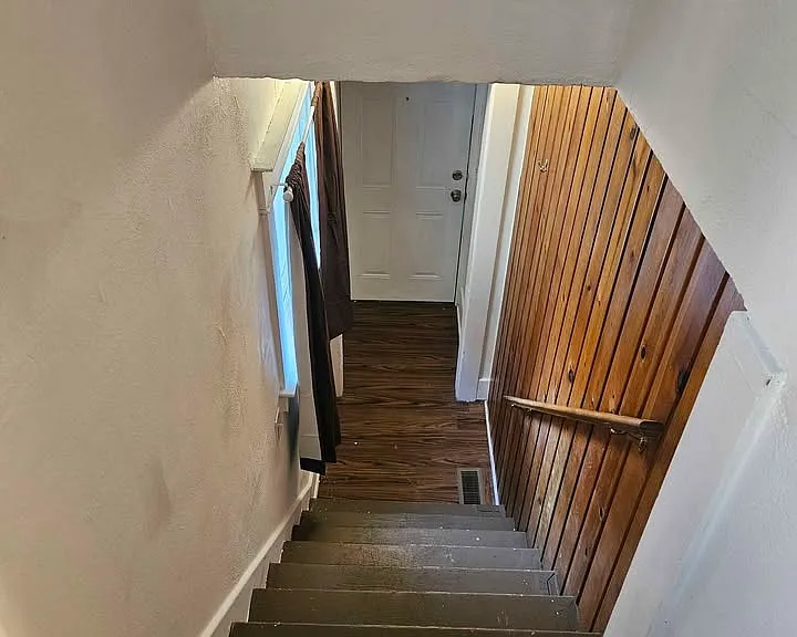 412 W Saginaw St #3 — Photo 5