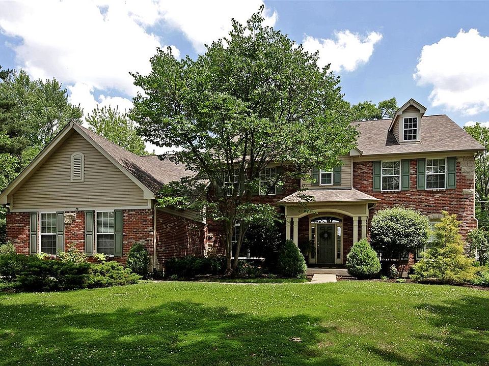 1st image of 20 Heather Hill Ln