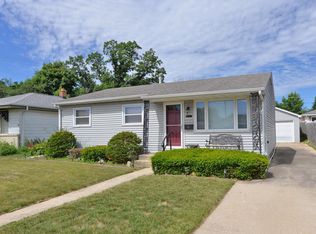 1614 Roosevelt Ave, Racine, WI 53406
