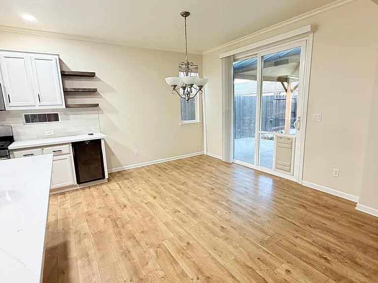 5547 Waterhole Loop — Photo 8