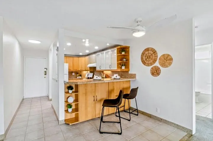 1209 Hueneme St #9