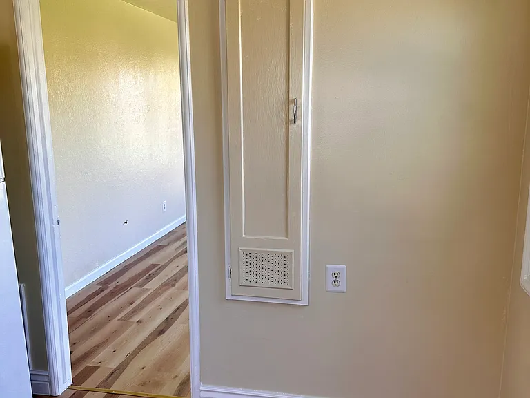 728 Cherry Way — Photo 1
