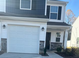 922 Powder Creek Dr, Reidville, SC 29375