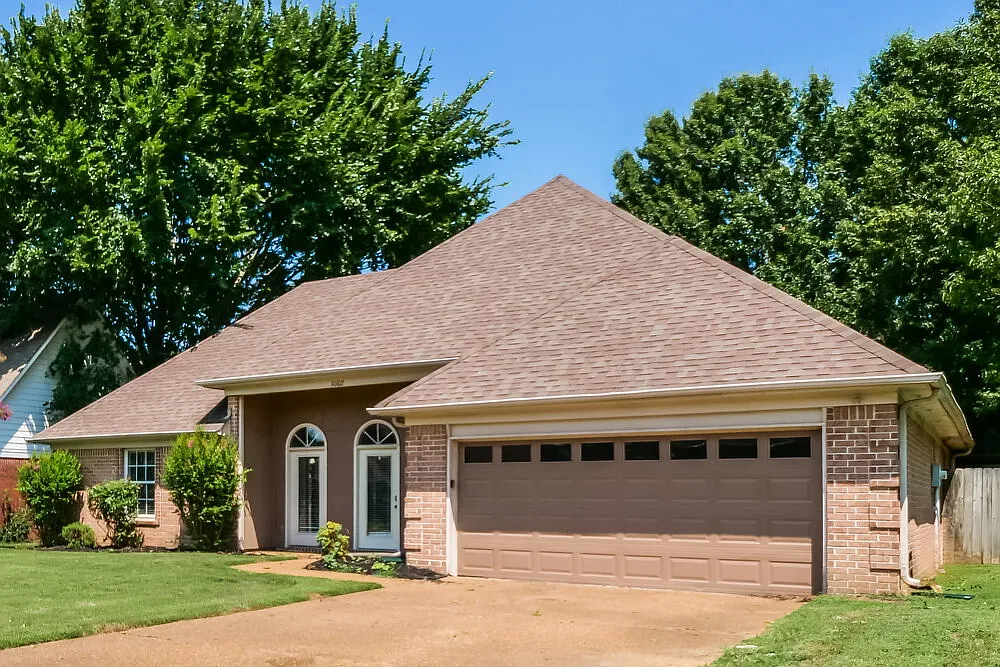 3 bed, 2.0 bath, 1550 sqft, $1,840 — Photo 3