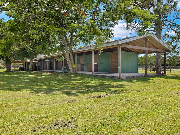 3rd image of 16031 Rustic Road