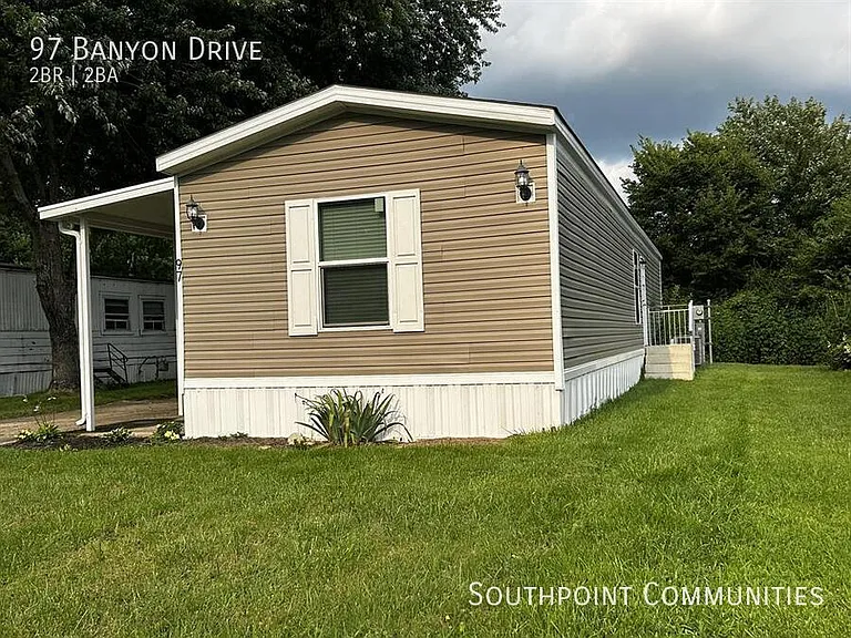 97 Banyon Dr — Photo 2
