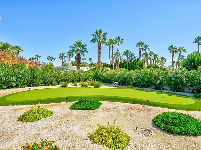 72408 Desert Dr — Photo 32