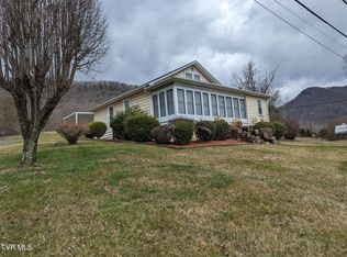 435 Dogwood St, Weber City, VA 24290