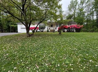 2392 Avenue E, Levittown, PA 19056